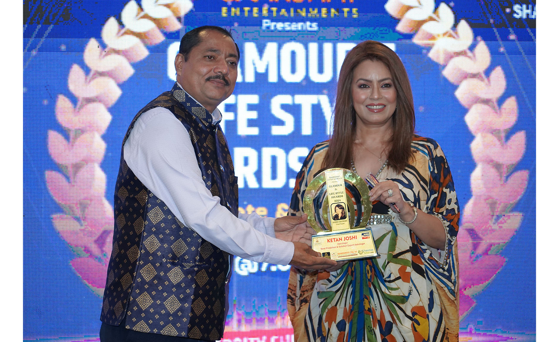 Shailesh B Tiwari event and award moment