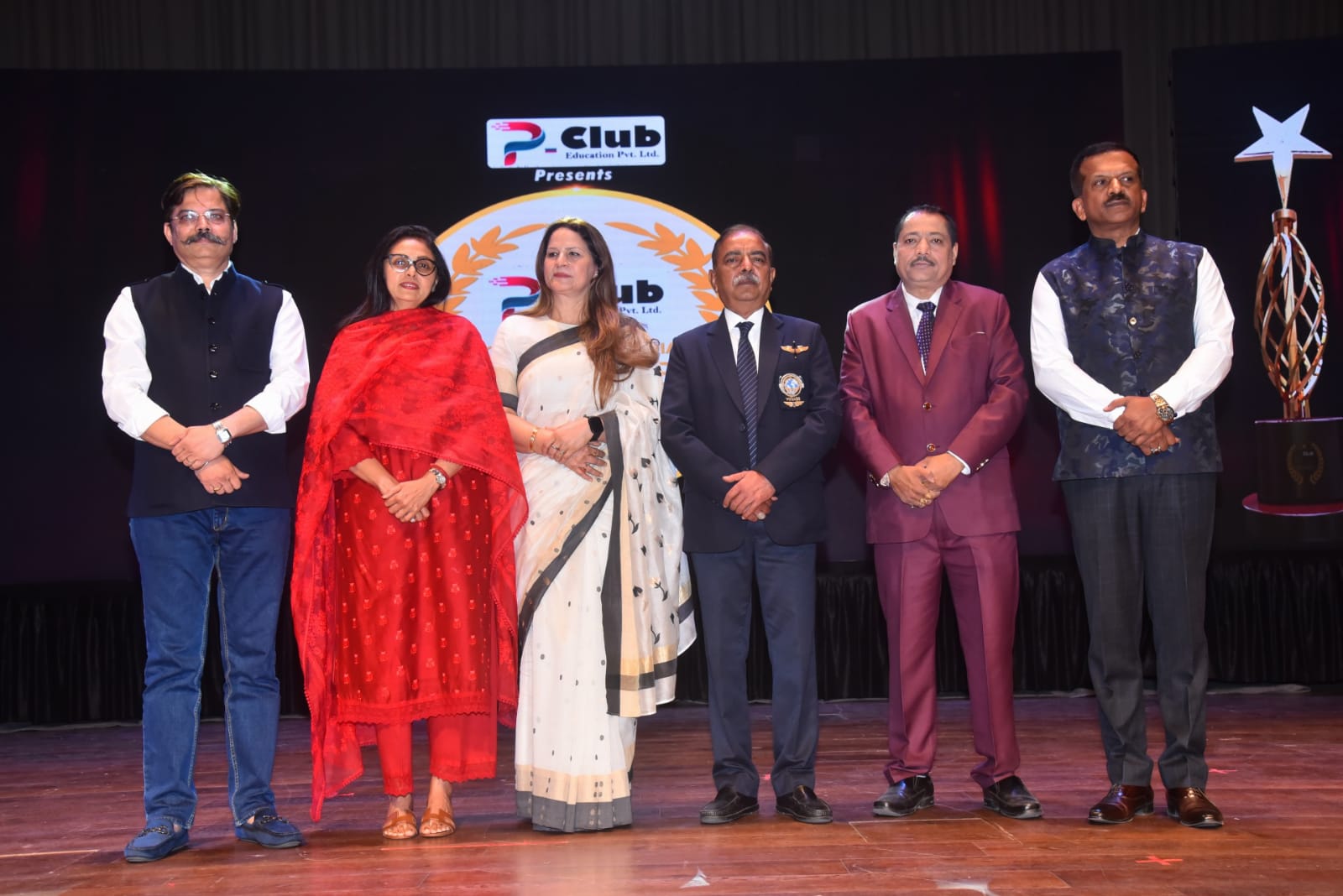 Shailesh B Tiwari event and award moment