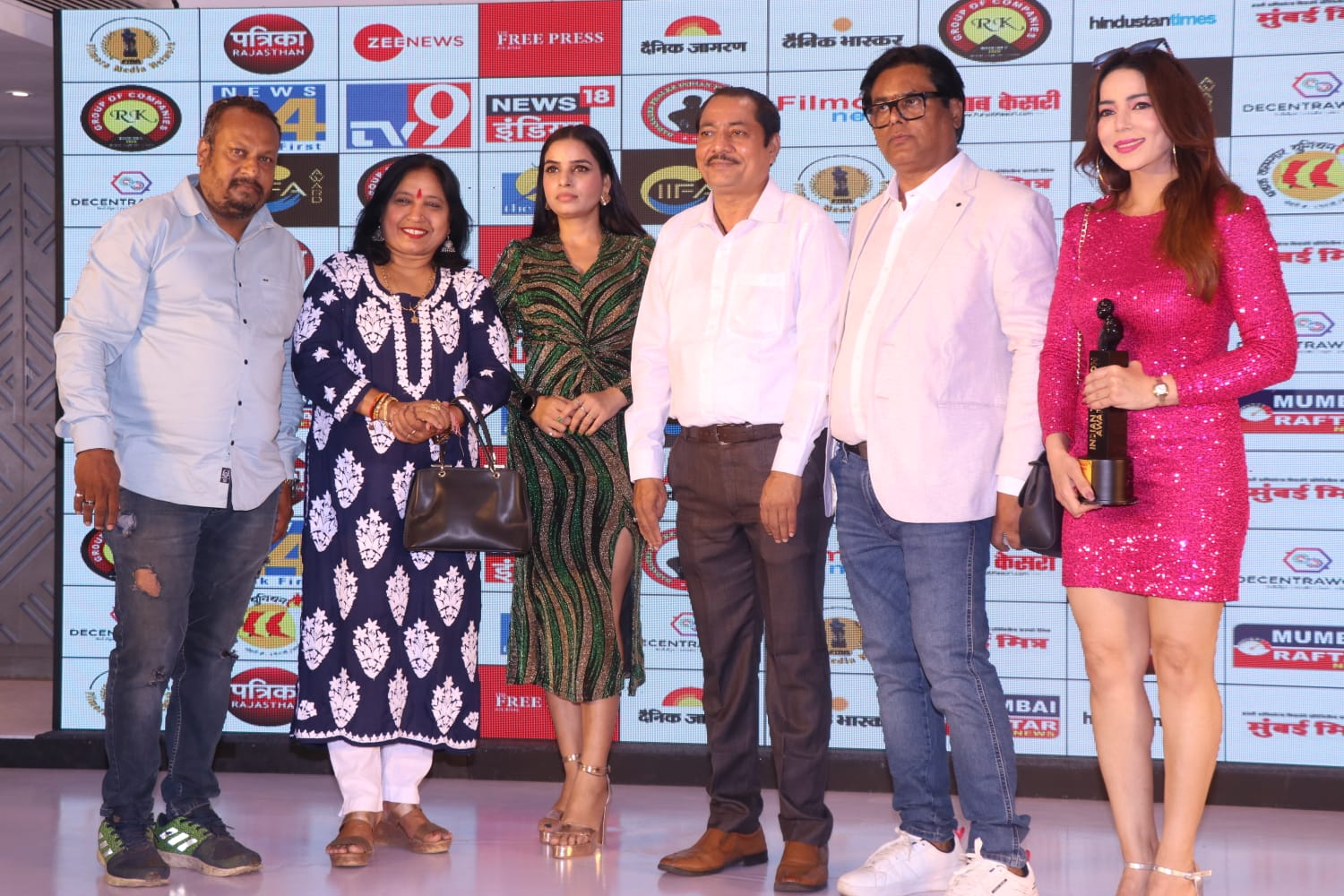 Shailesh B Tiwari event and award moment
