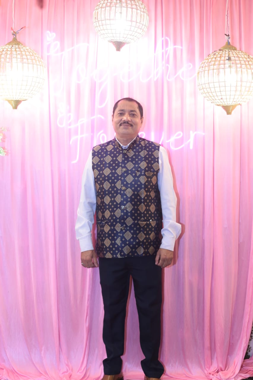 Shailesh B Tiwari event and award moment