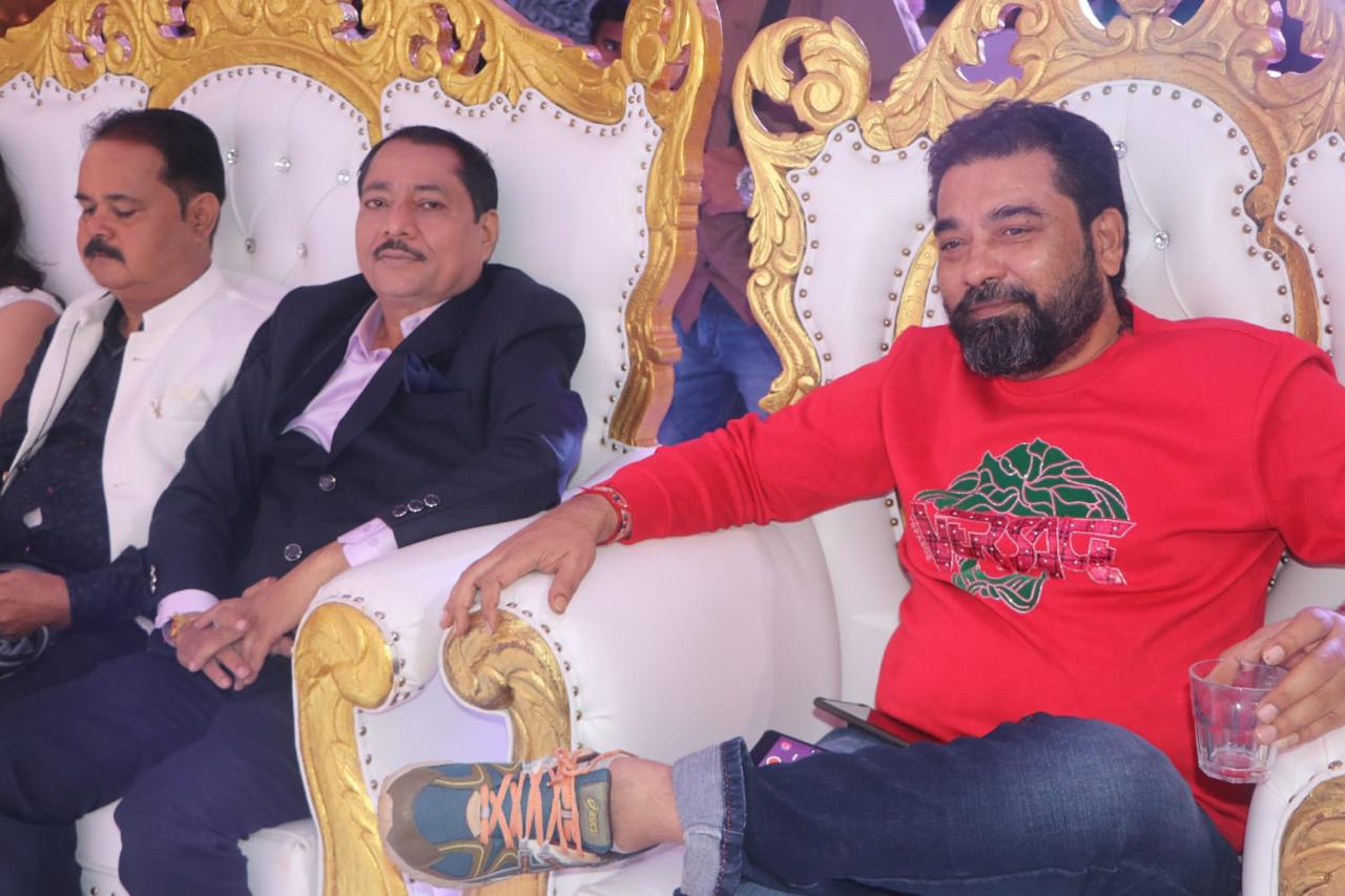 Shailesh B Tiwari event and award moment