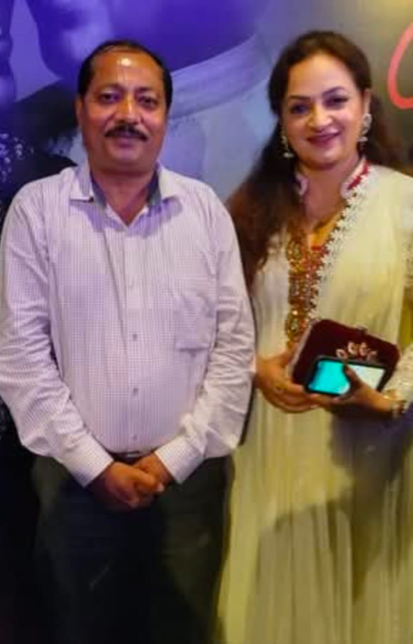 Shailesh B Tiwari event and award moment
