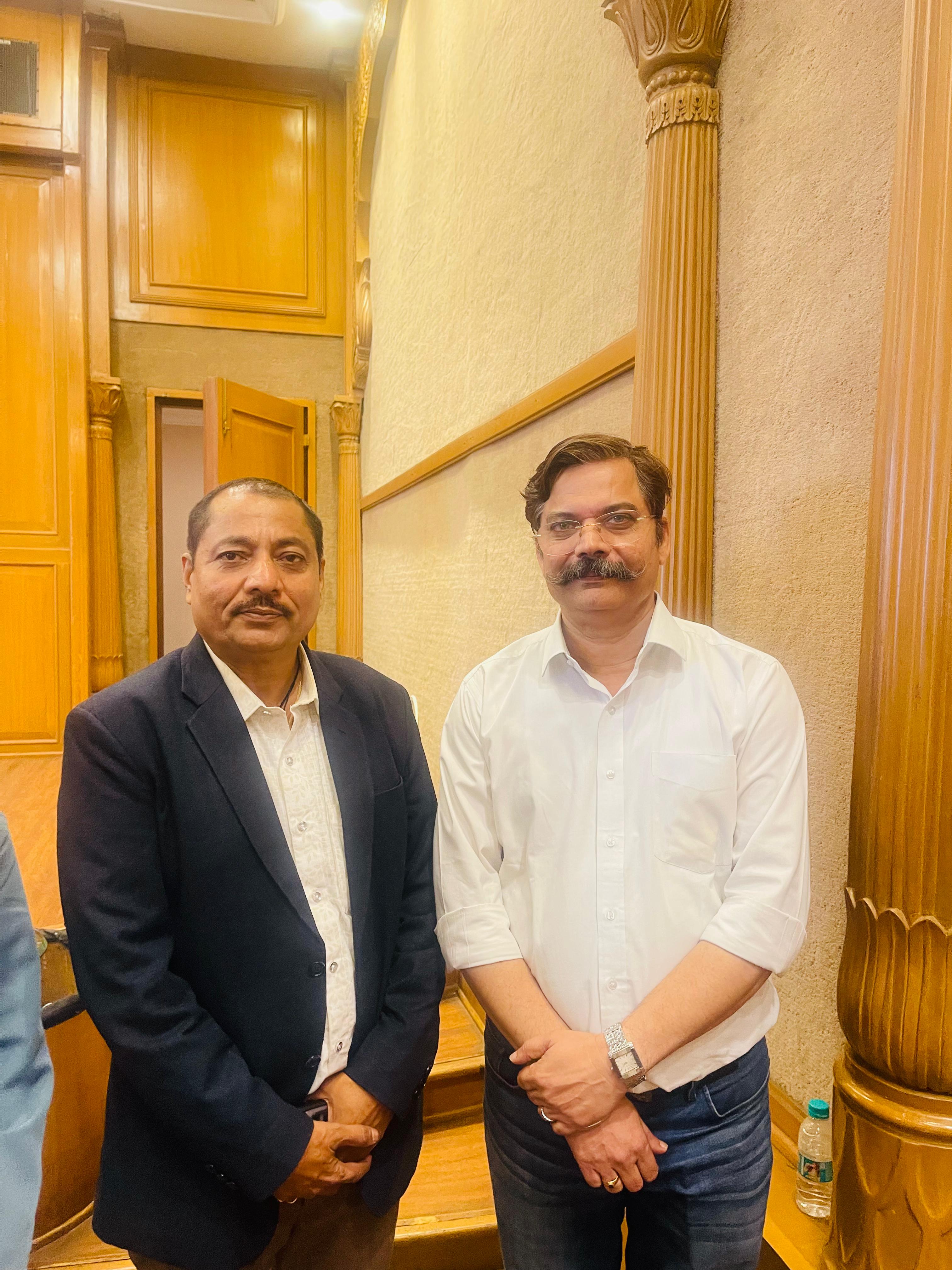 Shailesh B Tiwari event and award moment