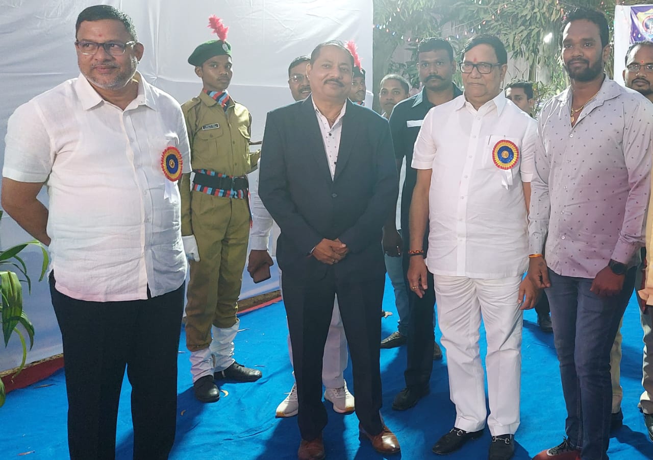 Shailesh B Tiwari event and award moment