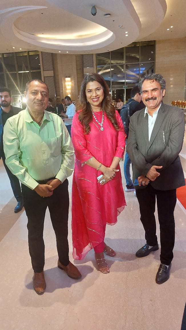 Shailesh B Tiwari event and award moment
